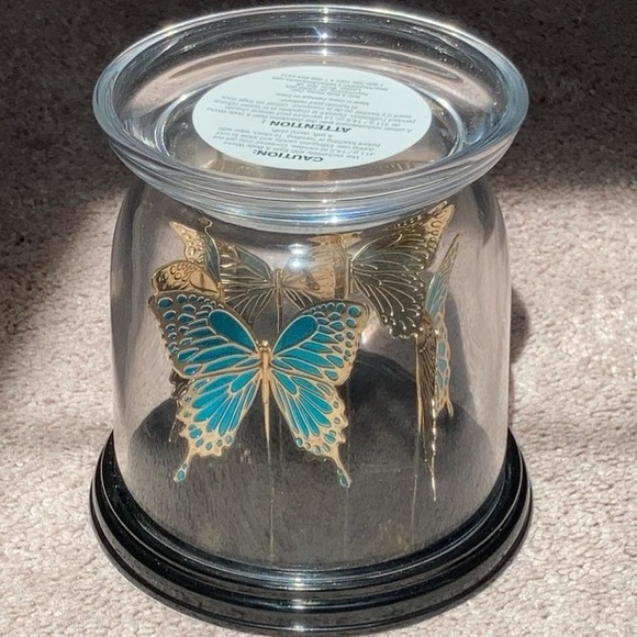 Butterfly candle holder - Picture 2 of 5
